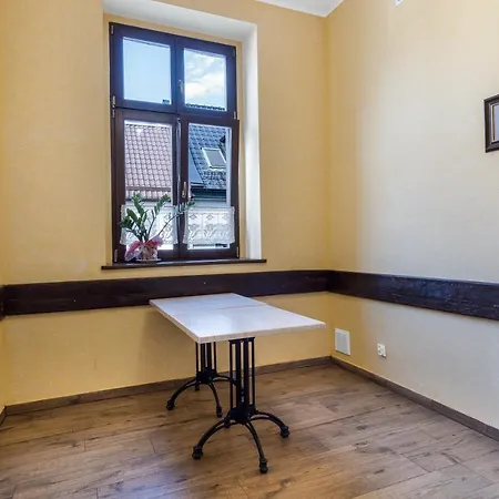 Kawerna Obornicka Pod Orlem 3*
